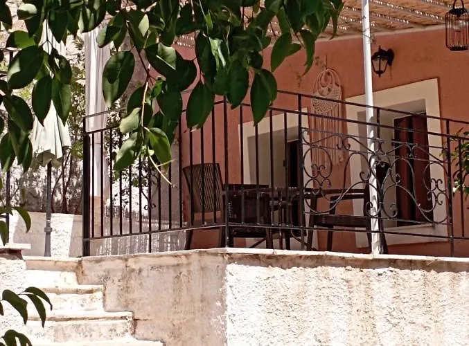 Matina 펜션 Valsamata